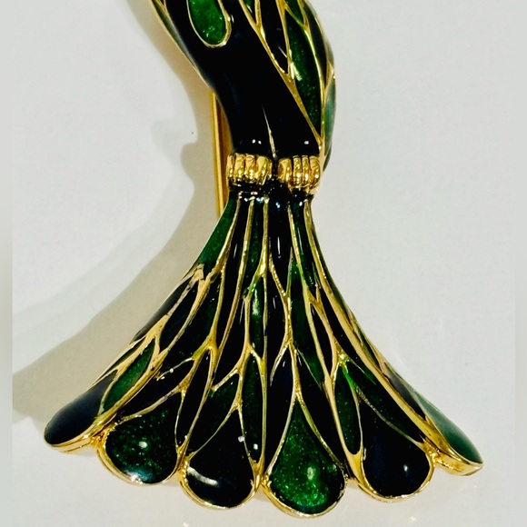 Vintage Rare D”Orlan Enamel Peacock Gold tone Brooch - Picture 4 of 10